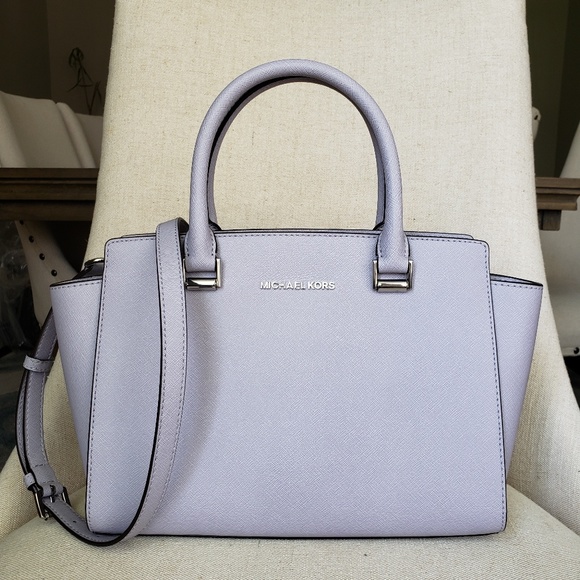 Michael Kors Handbags - NWT Michael Kors MD Selma Satchel bag Lilac purple